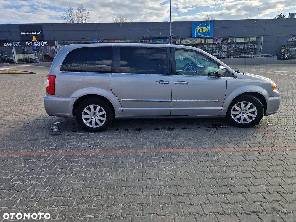 Chrysler Town & Country 3.6 Touring - 6