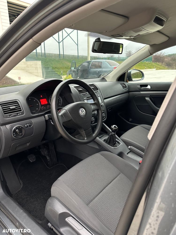 Volkswagen Jetta 1.9 TDI Comfortline - 29