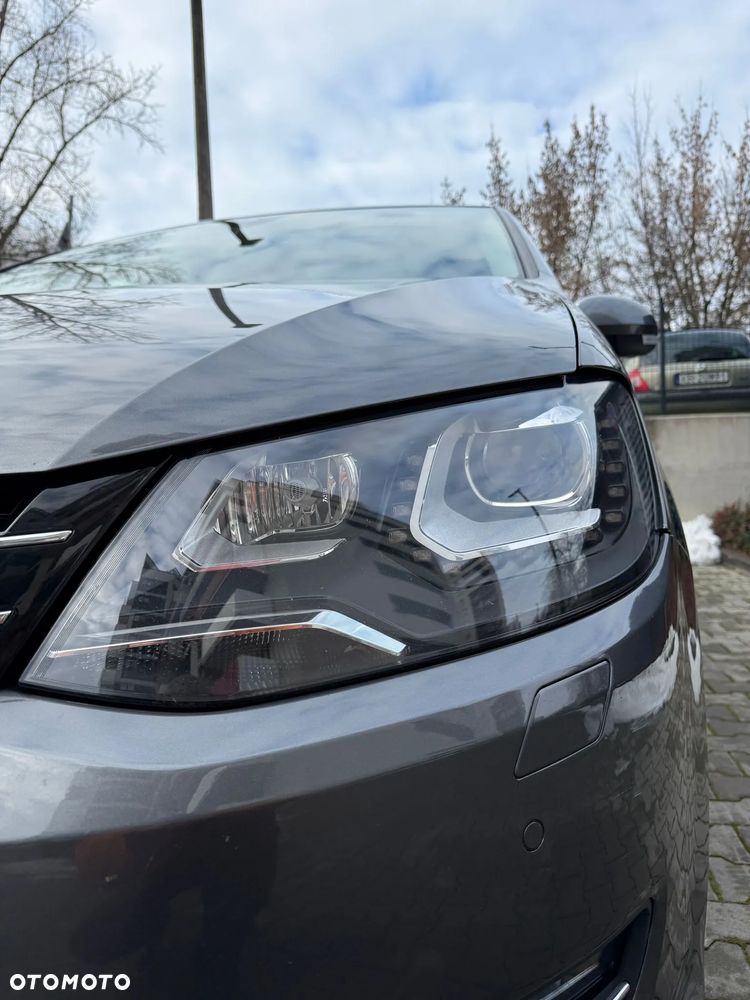 Volkswagen Sharan - 10