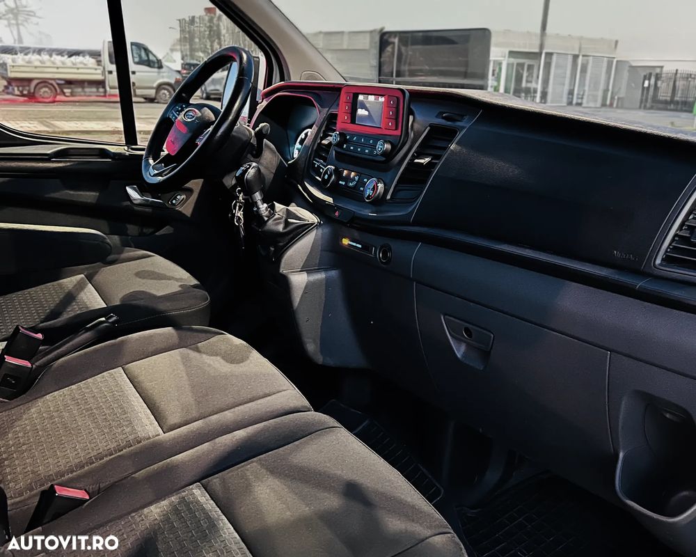 Ford Transit Custom - 11
