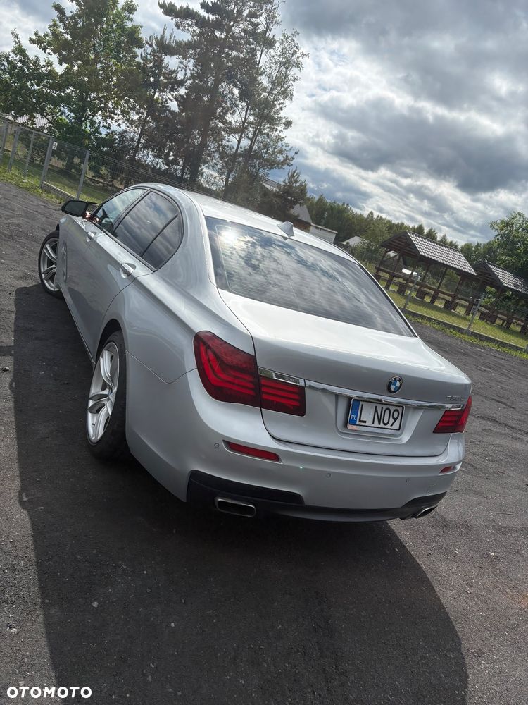 BMW Seria 7 750Li - 2