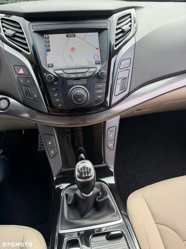 Hyundai i40 Kombi blue 1.7 CRDi Premium - 7