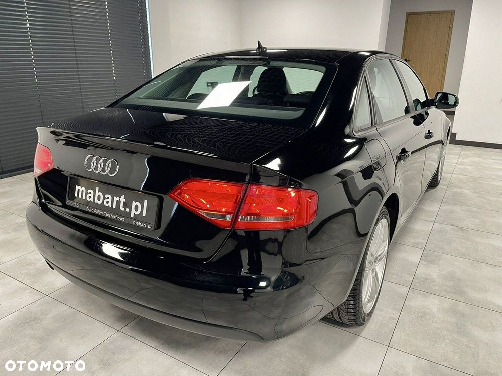 Audi A4 Limousine - 5