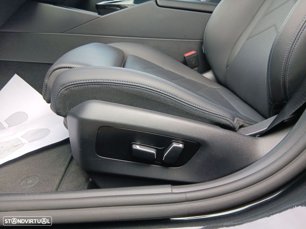 BMW 530 e Pack Desportivo M - 15
