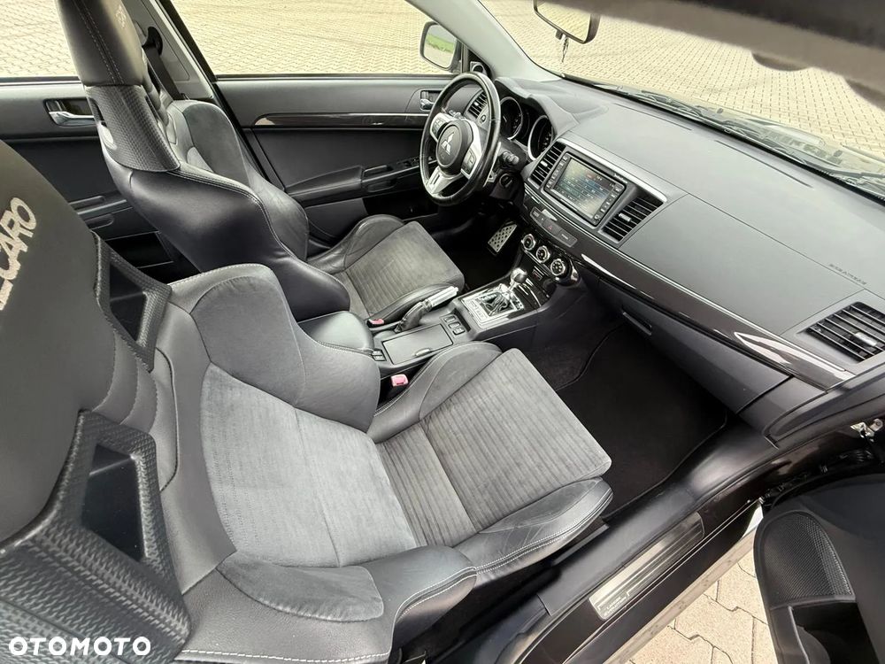 Mitsubishi Lancer Evolution - 26