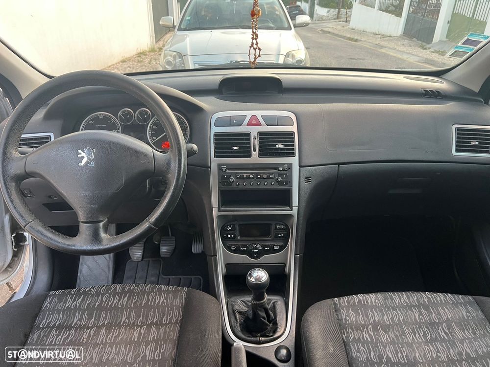 Peugeot 307 1.4 HDi XT - 10