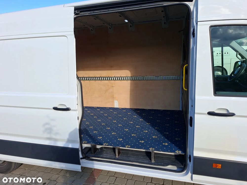 Volkswagen Crafter - 11