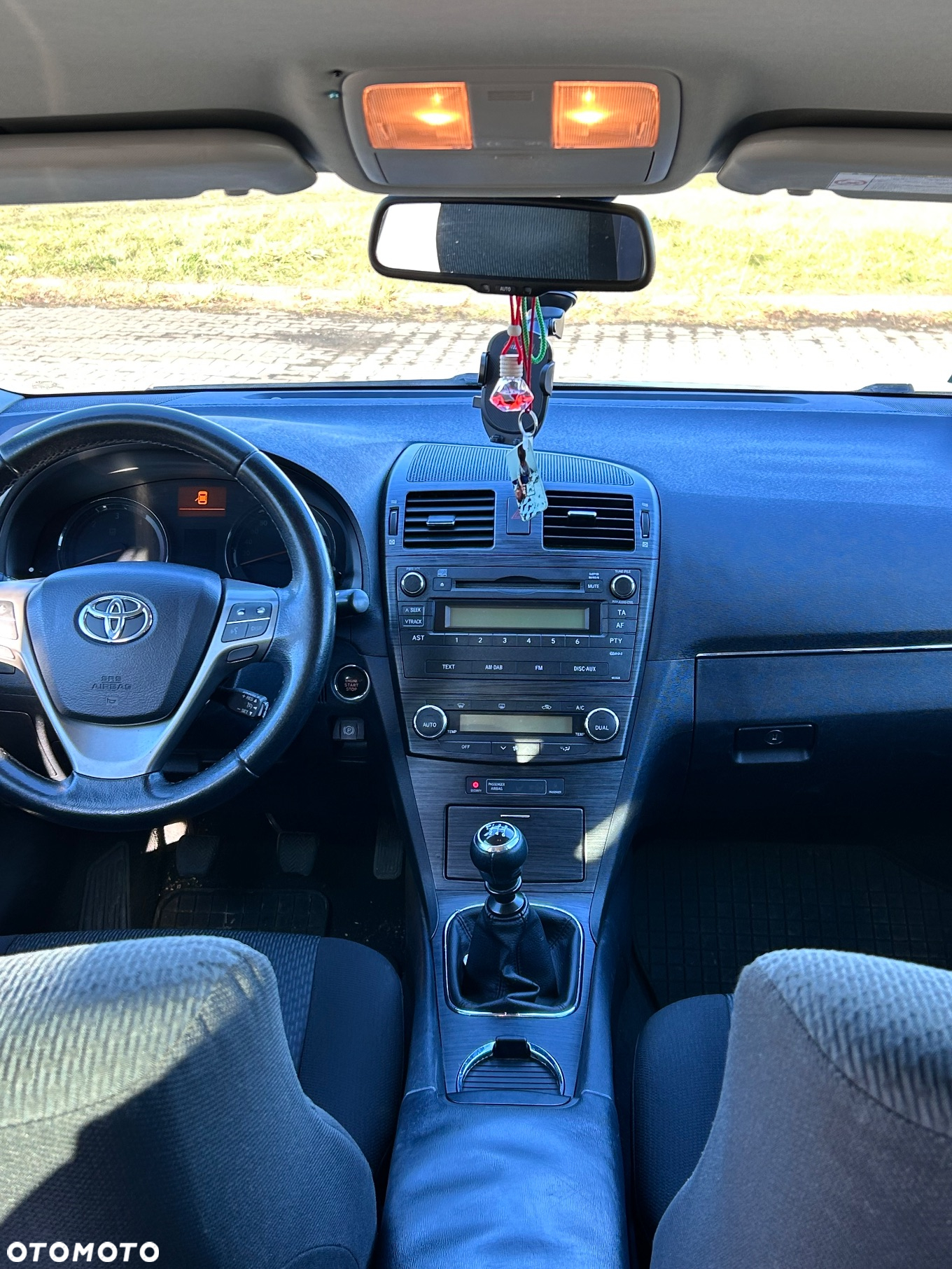 Toyota Avensis 2.2 D-4D Sol - 6