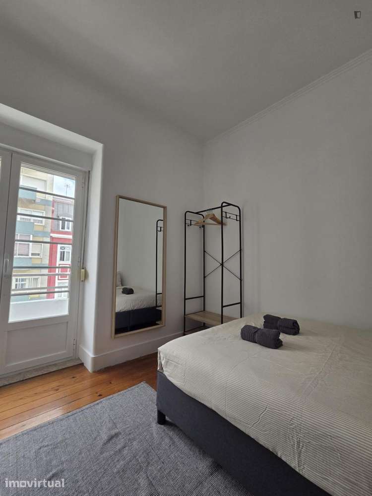 Quarto - localizado em Alameda Lisbon - Grande imagem: 2/29