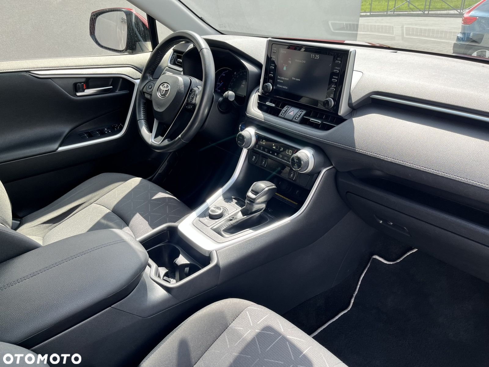 Toyota RAV4 - 23