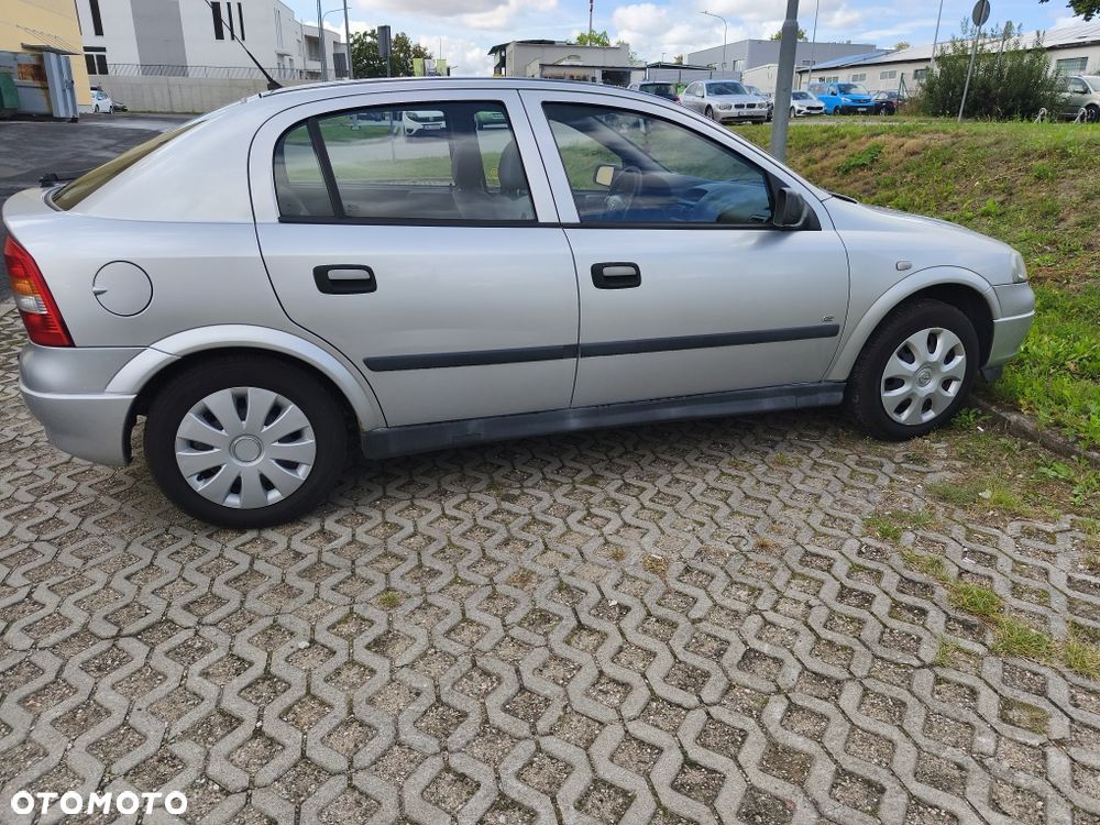 Opel Astra - 3