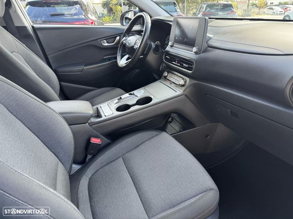 Hyundai Kauai EV 39 kWh Premium - 17