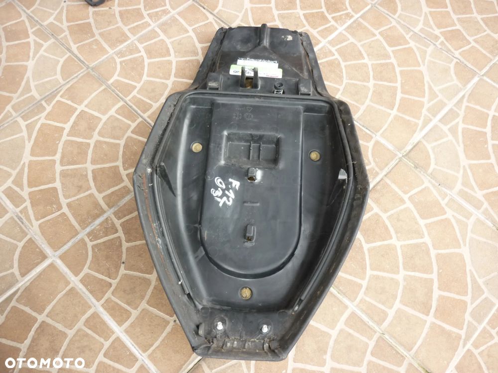 Owiewka felga osłona ogon podłoga Malaguti F12 - 31