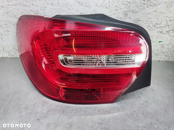 MERCEDES A KLASA W176 LAMPA LEWA TYLNA LEWY TYŁ