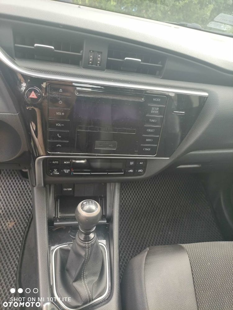 Toyota Auris 1.33 VVT-i Active - 12