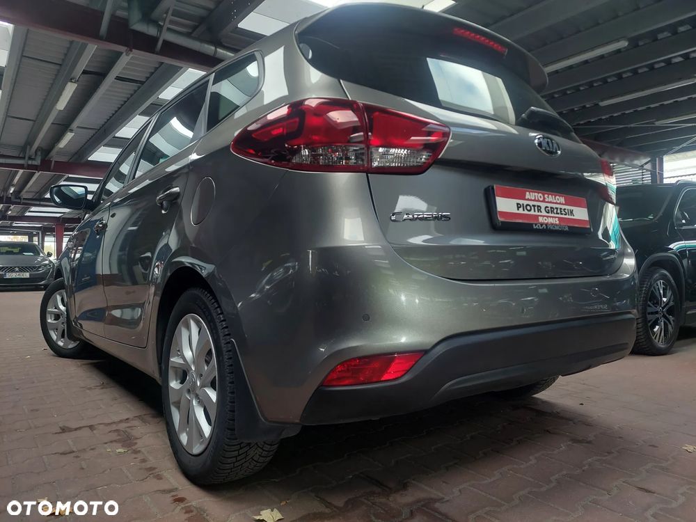 Kia Carens 1.6 GDI L - 23