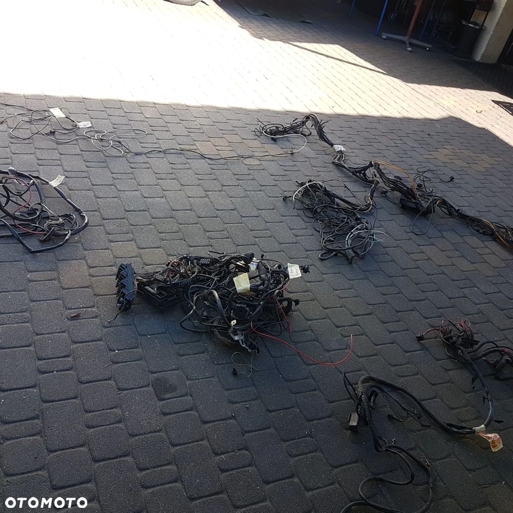 Kostka kość wtyk stacyjki wiązka elektryka instalacja MERCEDES W201 W202 W124 W126 dużo częsci 124 - 31