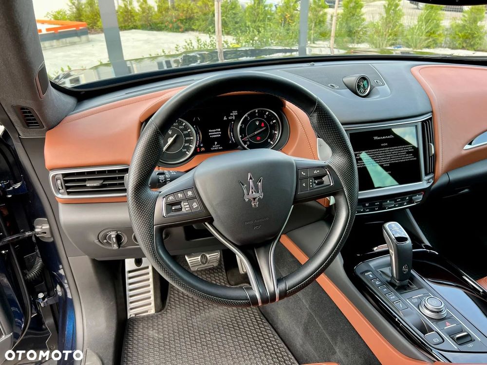 Maserati Levante - 23