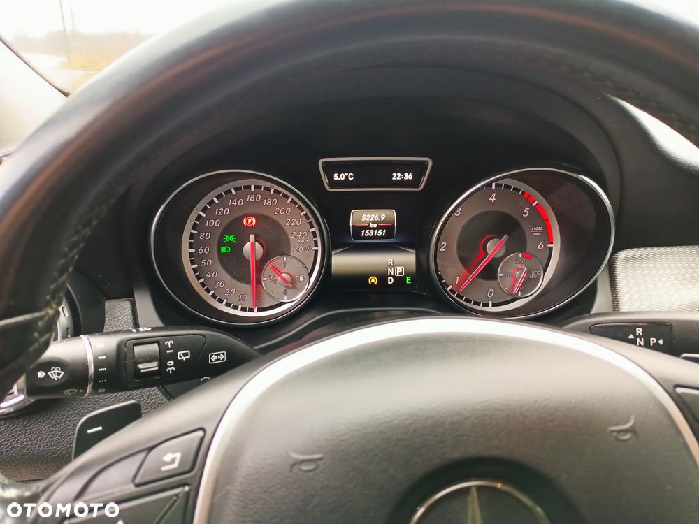 Mercedes-Benz GLA 180 (CDI) d 7G-DCT Urban - 25