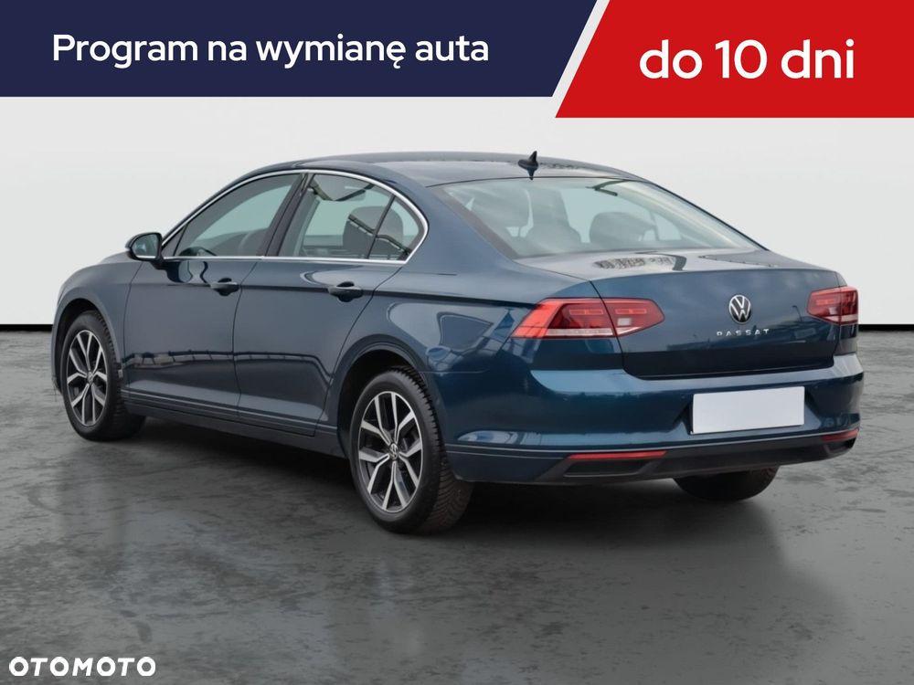 Volkswagen Passat - 6