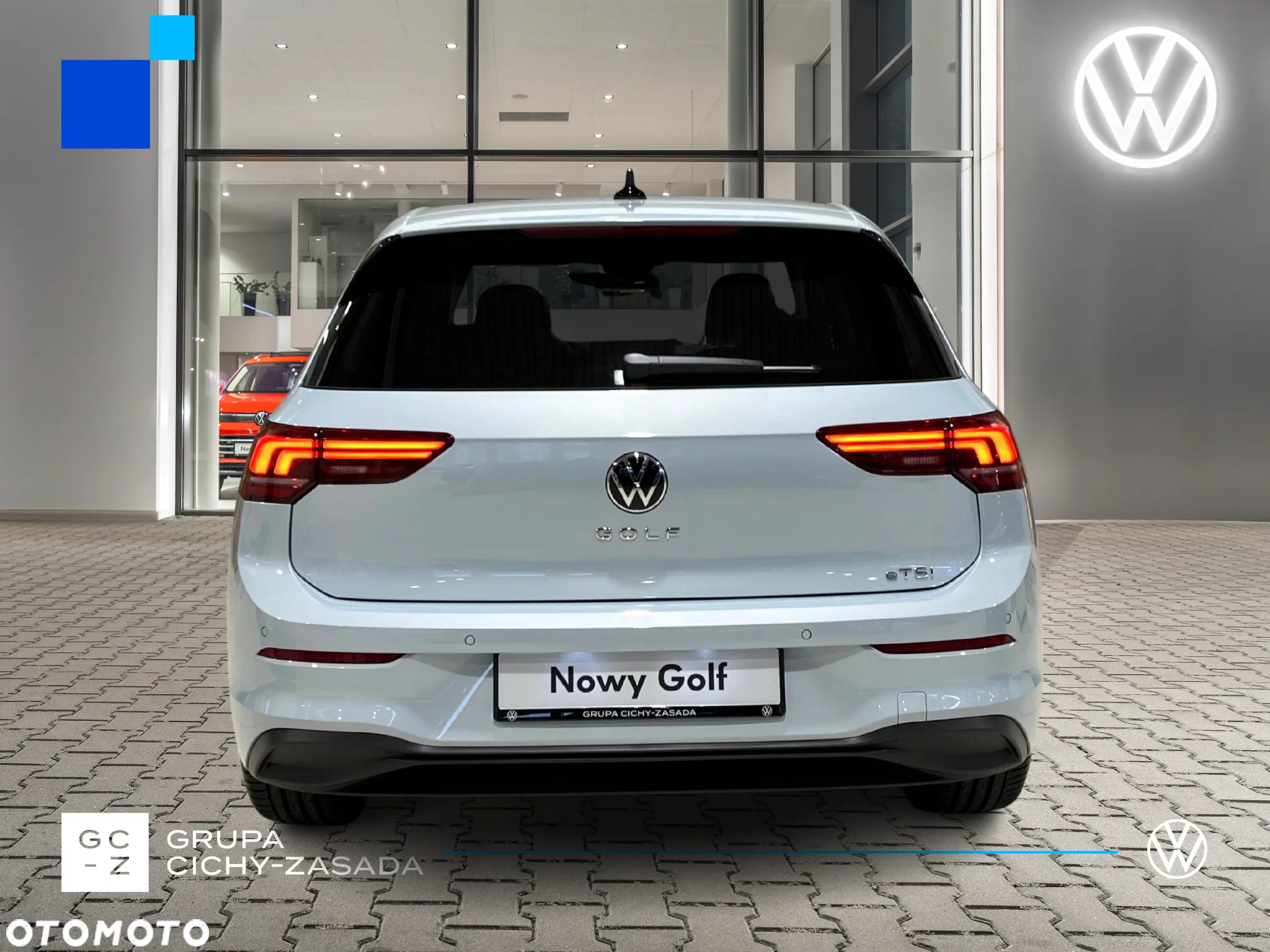 Volkswagen Golf VIII 1.5 eTSI mHEV Life Plus DSG - 4