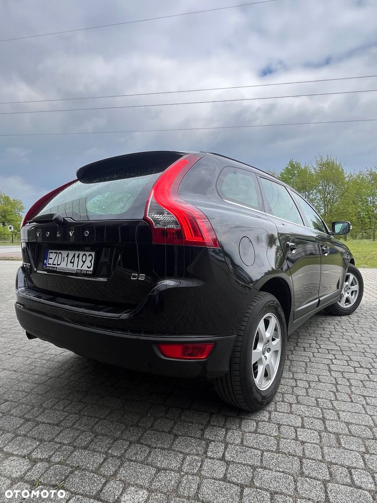 Volvo XC 60 D3 Momentum - 3