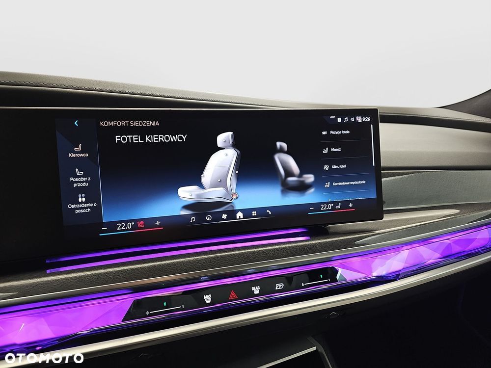 BMW Seria 7 - 28