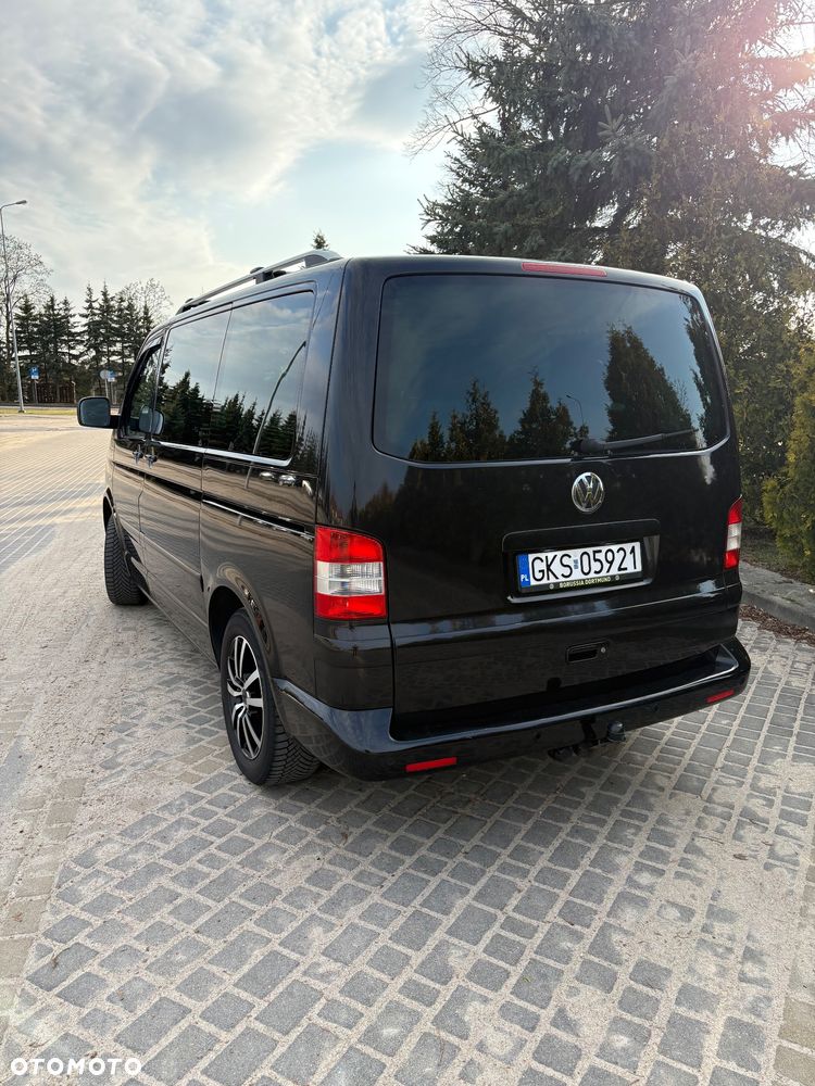 Volkswagen Multivan - 5