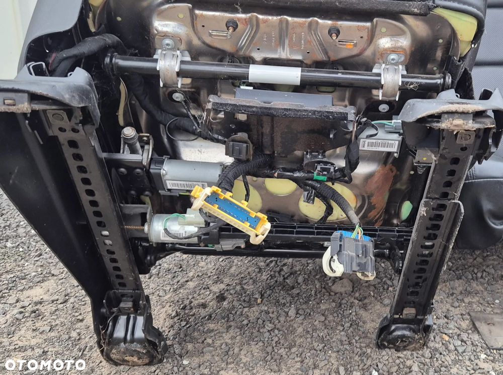 Siedzenia Fotele Przod Przednie Tył Kanapa CZARNE Overland Jeep Grand Cherokee WK2 2014- - 9