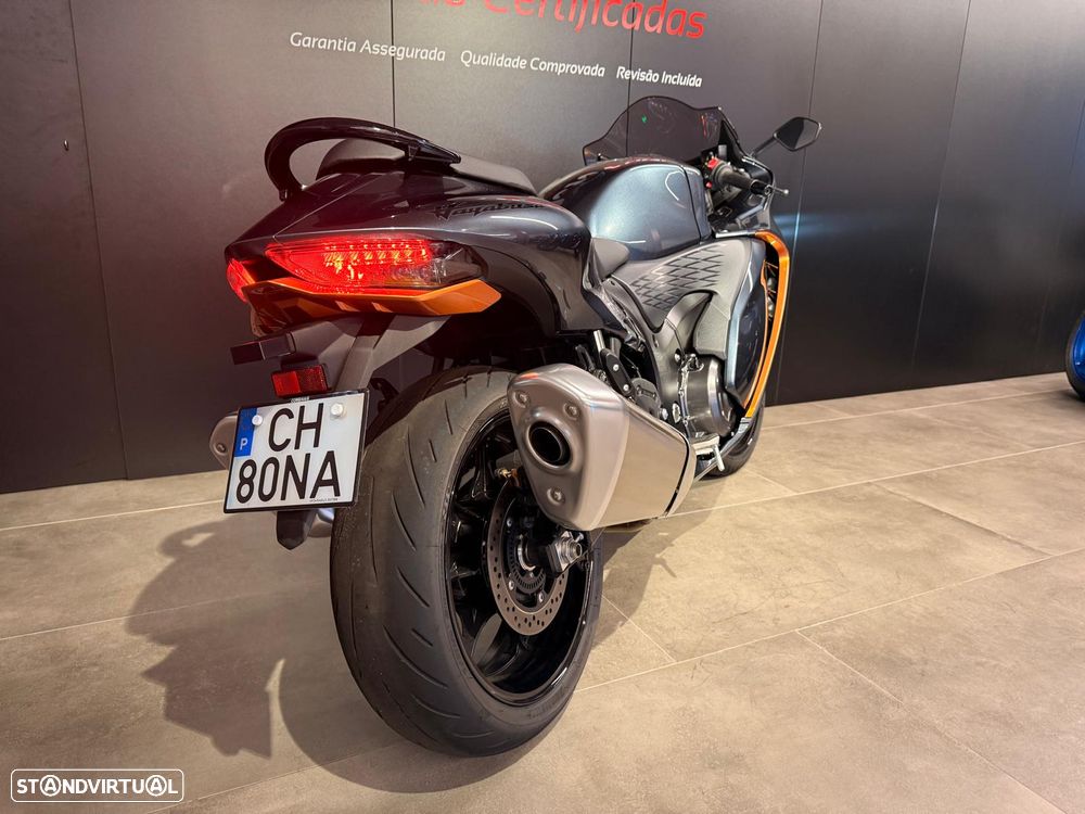 Suzuki GSX - 10