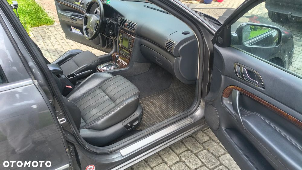 Skoda Superb 2.8 V6 Elegance - 13