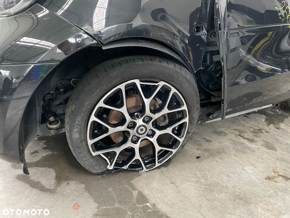 Smart Fortwo EQ Brabus Style - 22