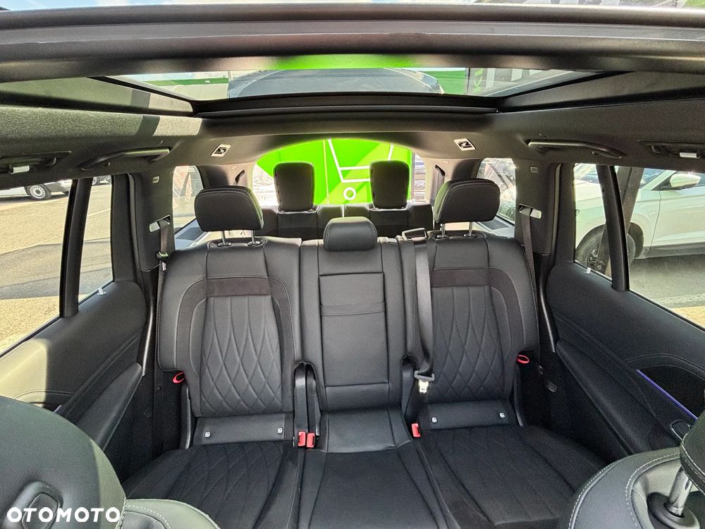 Mercedes-Benz GLS - 9