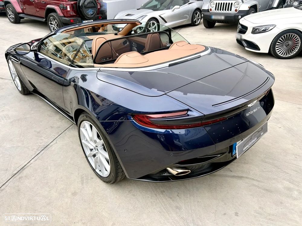 Aston Martin DB11 Coupé V8 Auto - 43