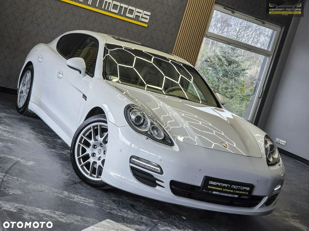 Porsche Panamera 4 PDK Edition - 3