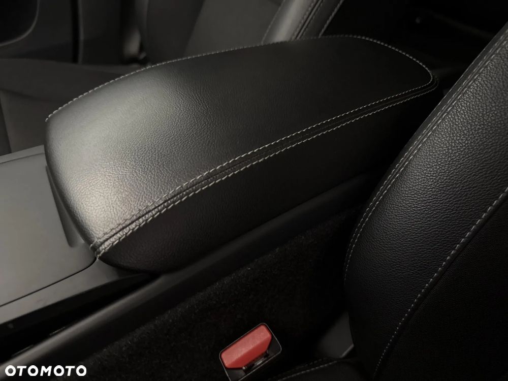 Volvo XC 40 T3 Momentum Pro - 19