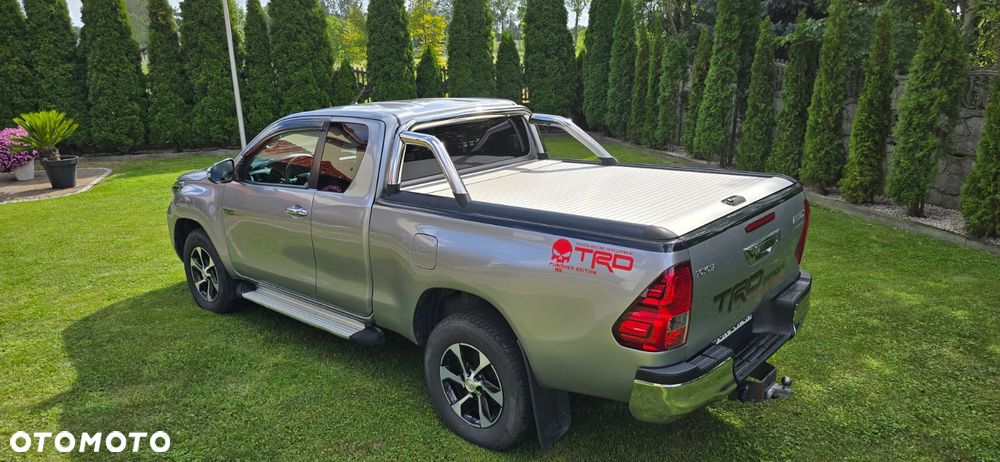 Toyota Hilux 2.4 D-4D Double Cab DLX 4x4 - 12