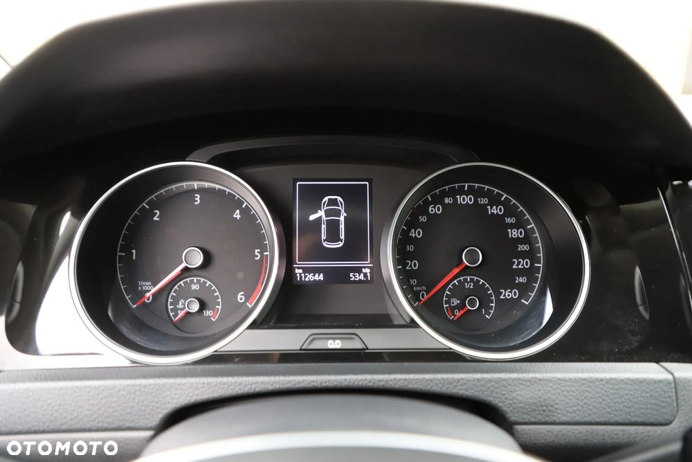 Volkswagen Golf - 12