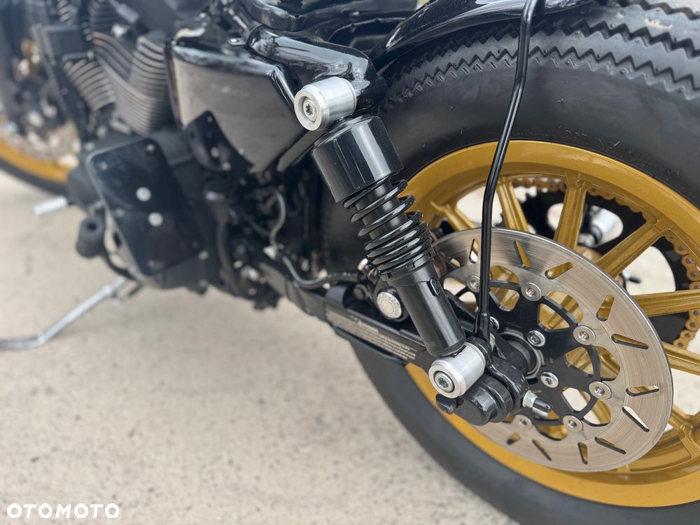 Harley-Davidson Sportster Roadster 1200R - 15