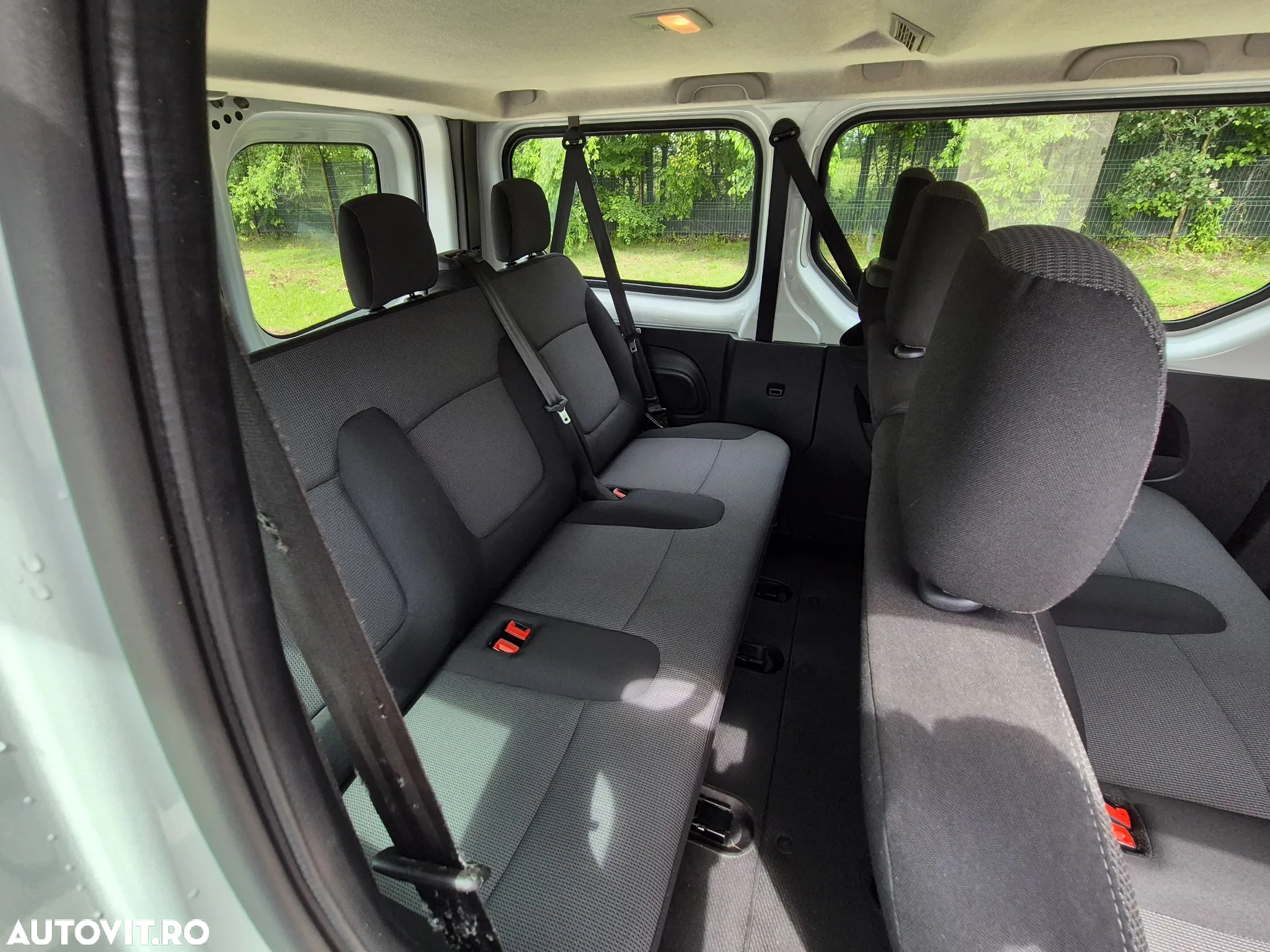 Renault Trafic Combi 2.0 Blue dCi 110 S&S L1 8+1 Life - 16