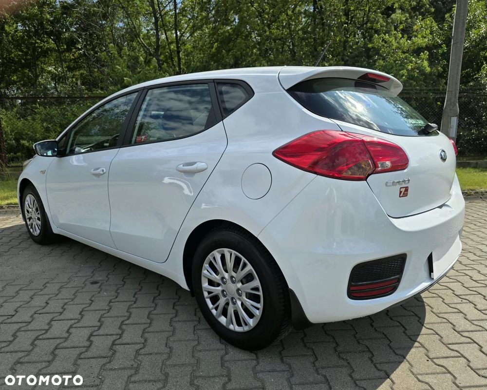 Kia Ceed 1.4 L Business Line Plus - 18