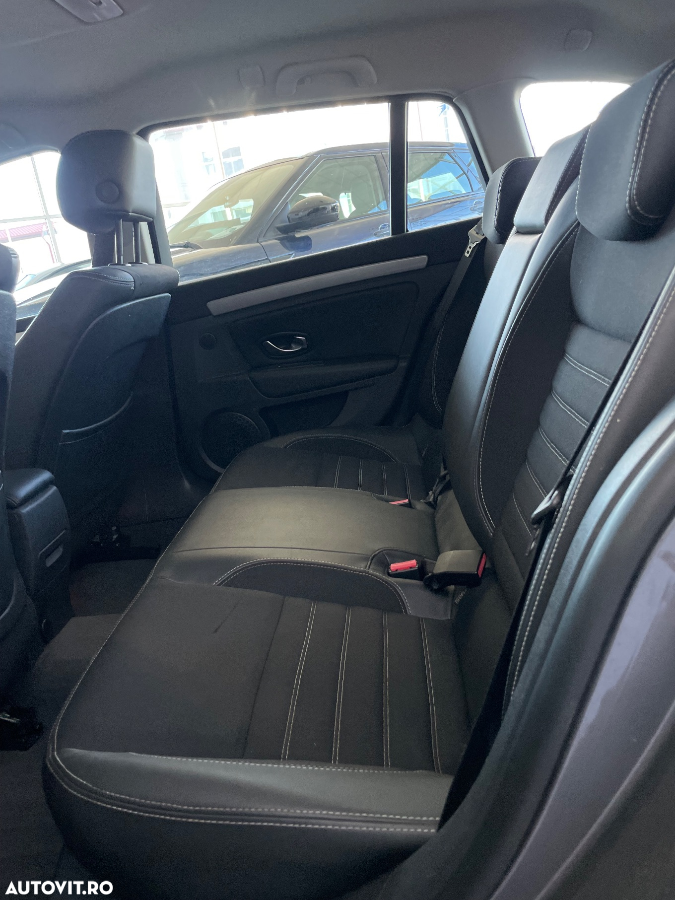 Renault Laguna dCi 110 FAP Emotion - 21