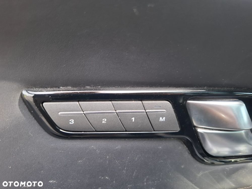 Land Rover Range Rover Evoque - 18