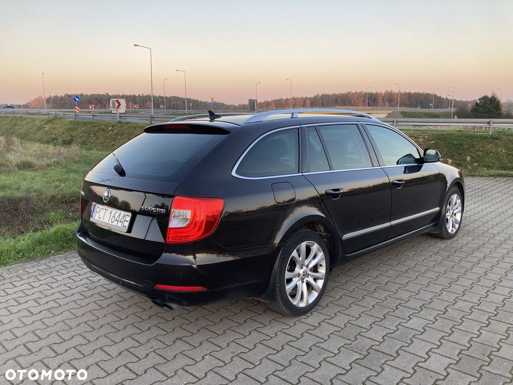 Skoda Superb 2.0 TSI Elegance DSG - 6