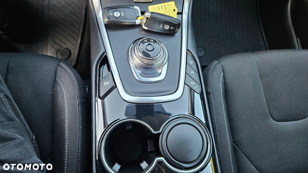 Ford S-Max 2.0 EcoBlue Titanium - 26