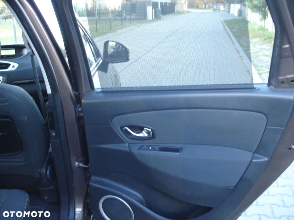 Renault Grand Scenic - 18