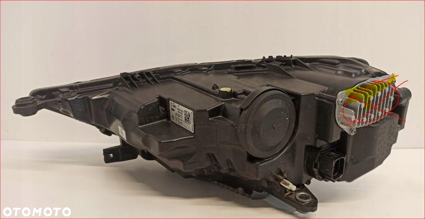 AUDI A1 82A LAMPA PRAWY PRZÓD 82A941034E RHD - 9
