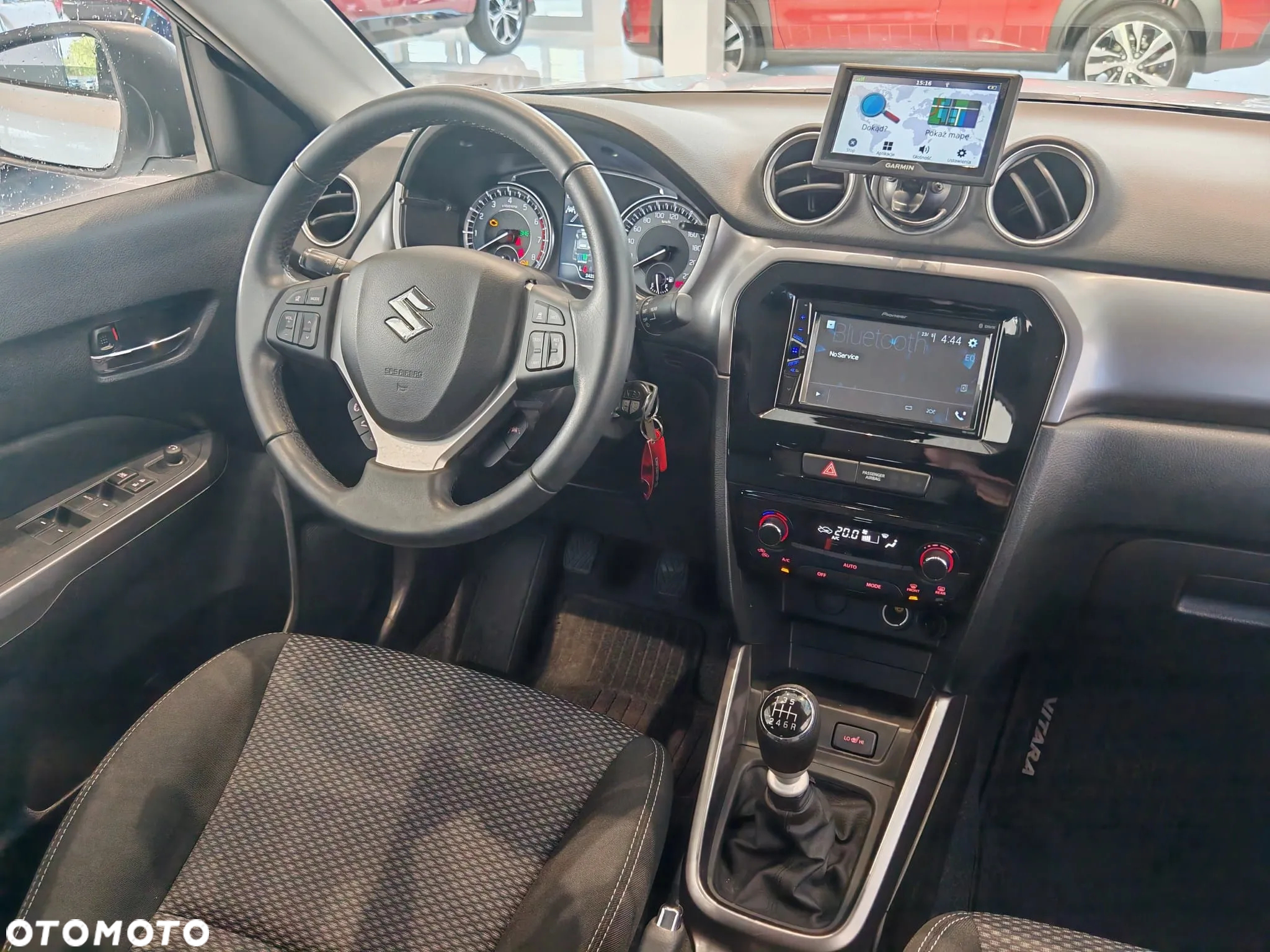 Suzuki Vitara 1.4 Boosterjet SHVS Premium 2WD - 16