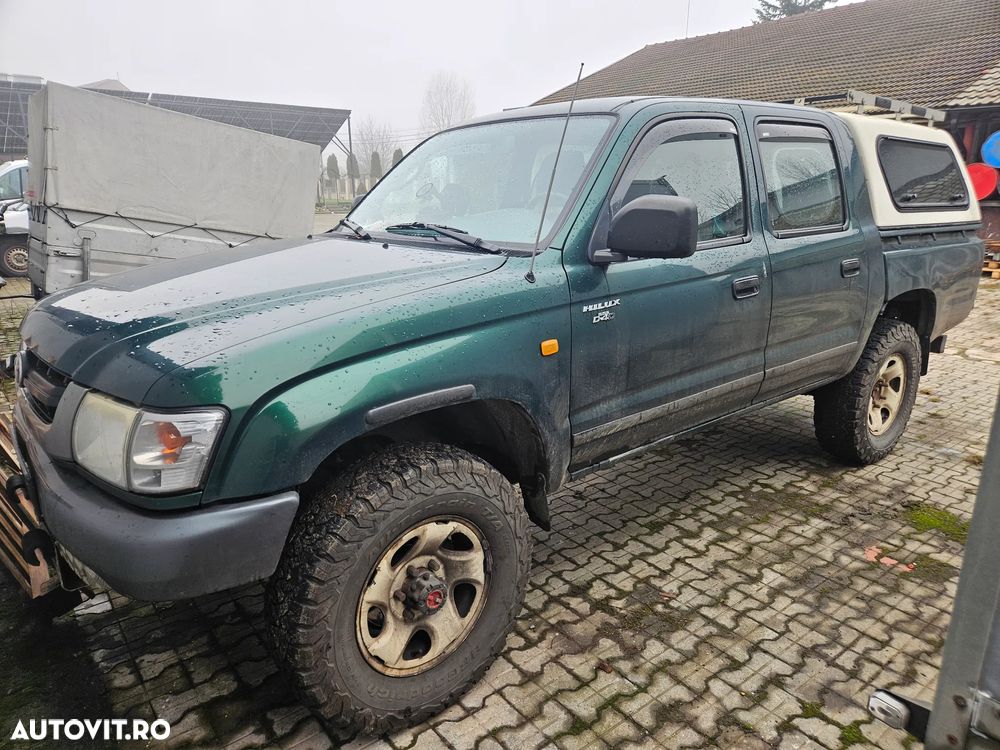 Toyota Hilux 4x4 Double Cab - 1