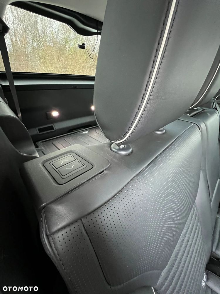 Land Rover Discovery 3.0 TD6 HSE Luxury - 25